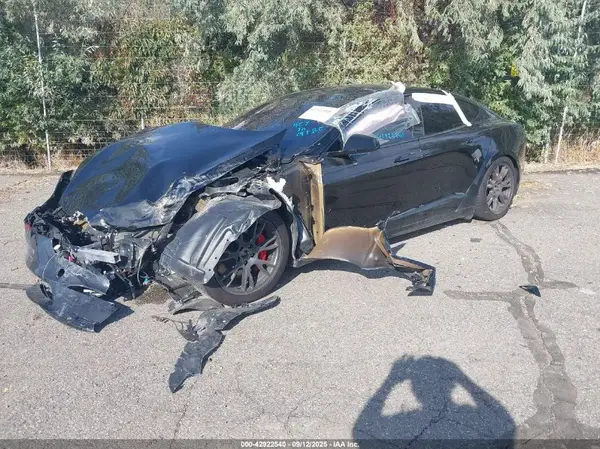 5YJSA1E64RF533525 2024 TESLA MODEL S - Image 2