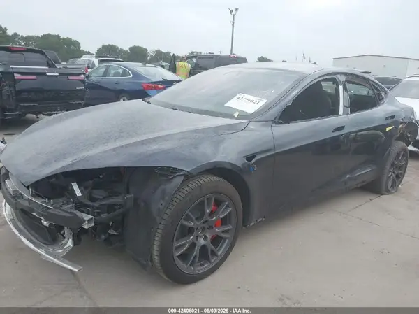 5YJSA1E64RF535646 2024 TESLA MODEL S - Image 2