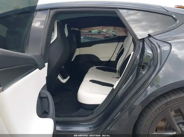 5YJSA1E64RF538689 2024 TESLA MODEL S - Image 8
