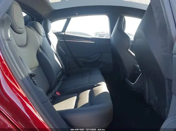 5YJSA1E64TF555841 2026 TESLA MODEL S - Image 8
