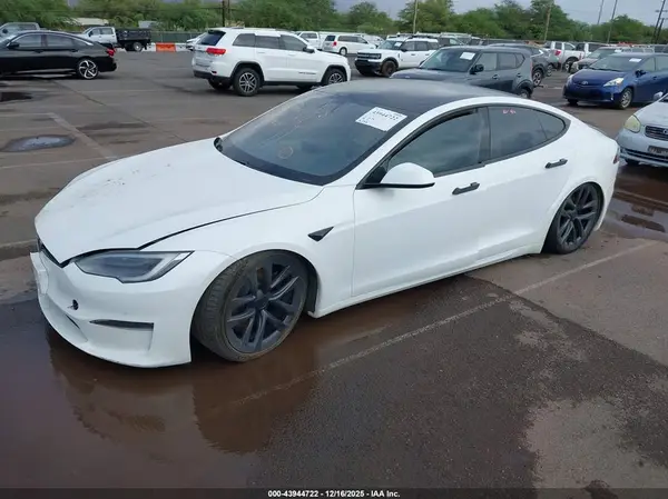 5YJSA1E65NF461065 2022 TESLA MODEL S - Image 2