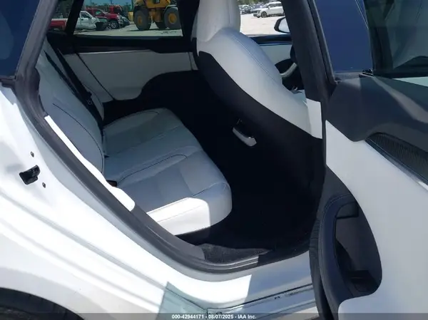 5YJSA1E66NF477596 2022 TESLA MODEL S - Image 8