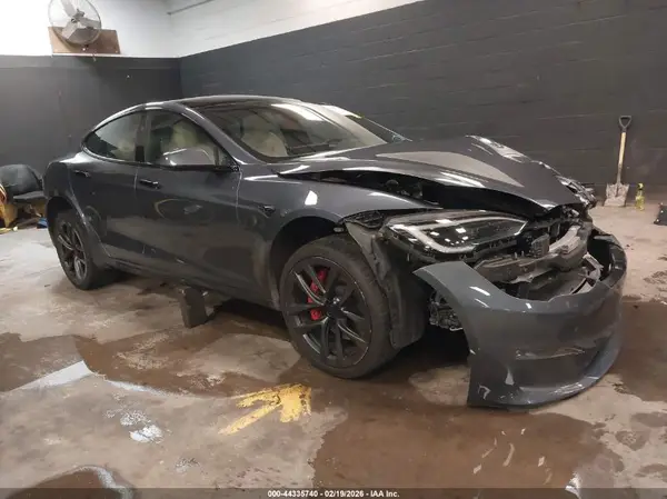 5YJSA1E66PF520756 2023 TESLA MODEL S - Image 1