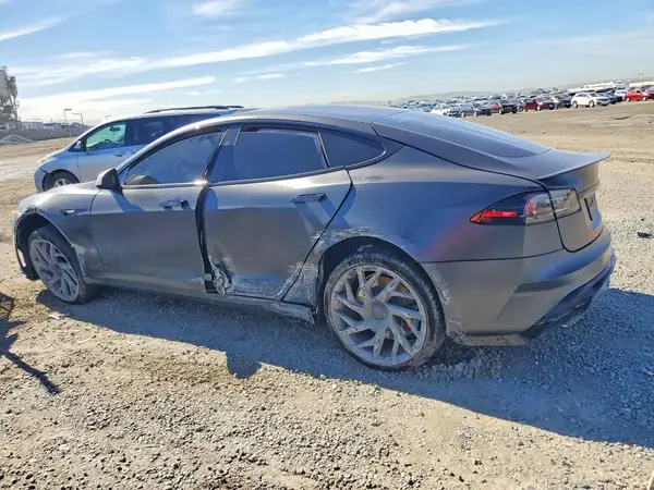 5YJSA1E68TF555003 2026 TESLA MODEL S - Image 2