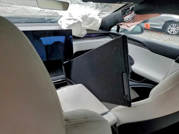 5YJSA1E69NF483165 2022 TESLA MODEL S - Image 8