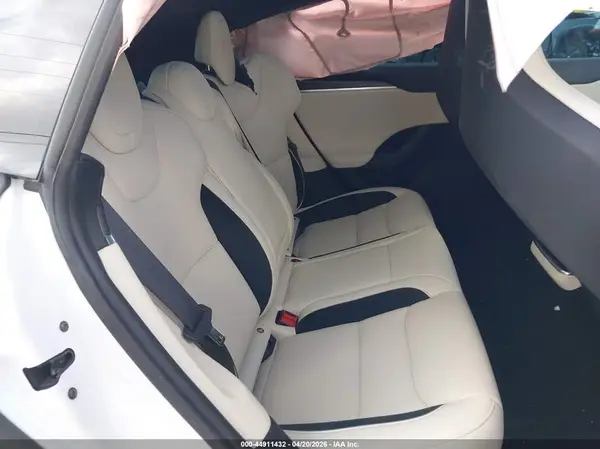 5YJSA1E69SF547216 2025 TESLA MODEL S - Image 8