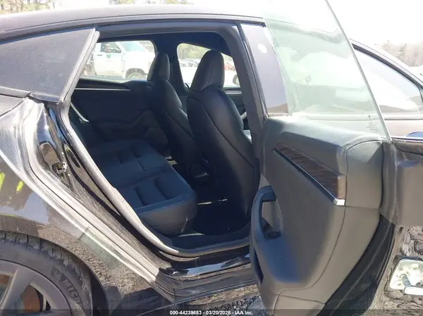 5YJSA1E6XMF431817 2021 TESLA MODEL S - Image 8