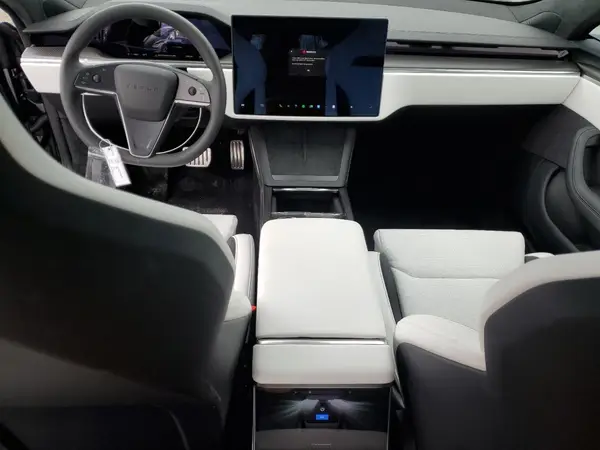 5YJSA1E6XRF539409 2024 TESLA MODEL S - Image 8