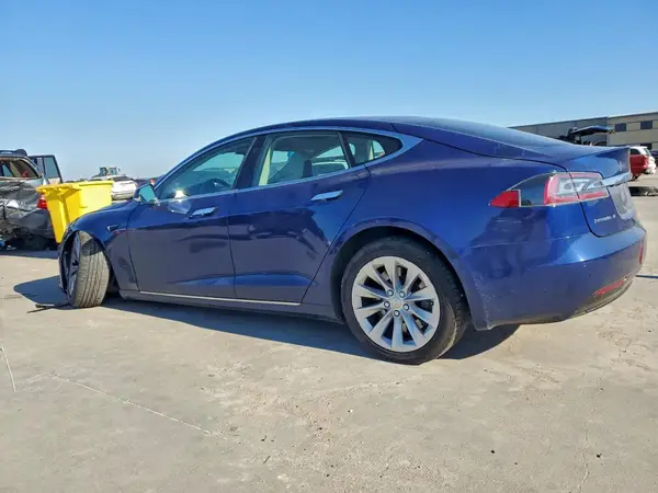 5YJSA1L21JF288250 2018 TESLA MODEL S - Image 2