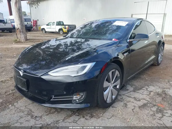 5YJSA1L26MF427499 2020 TESLA MODEL S - Image 2