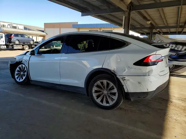 5YJXCAE20GF002901 2016 TESLA MODEL X - Image 2