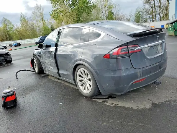 5YJXCAE20GF004857 2016 TESLA MODEL X - Image 2