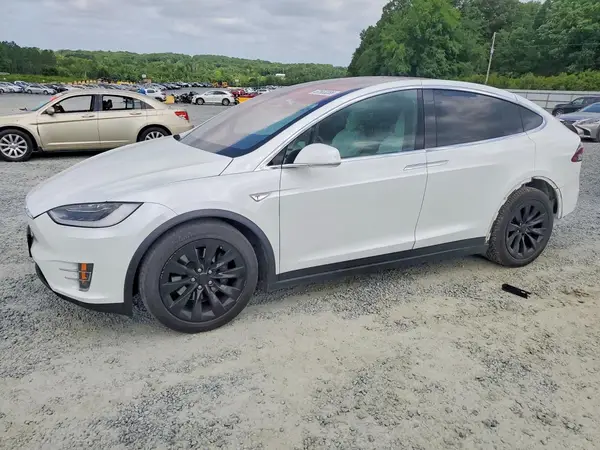 5YJXCAE20GF006978 2016 TESLA MODEL X - Image 1