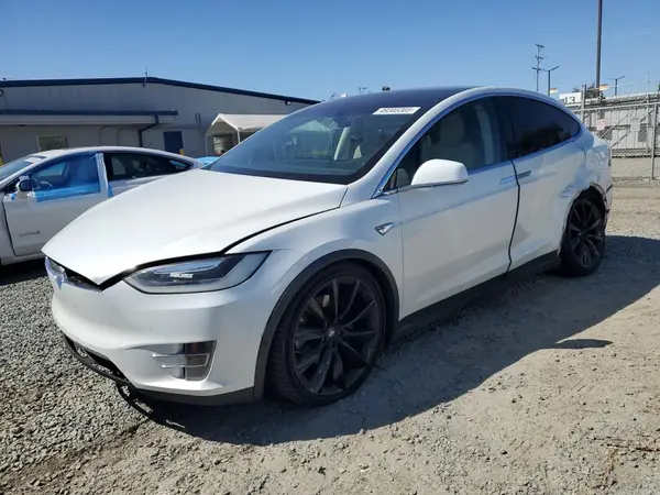 5YJXCAE20GF011971 2016 TESLA MODEL X - Image 1