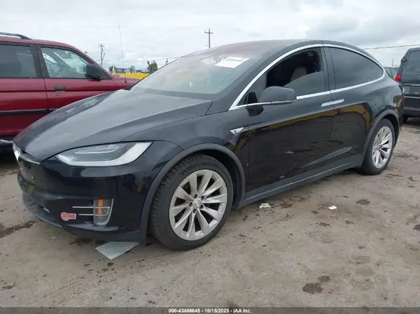 5YJXCAE20GF016555 2016 TESLA MODEL X - Image 2