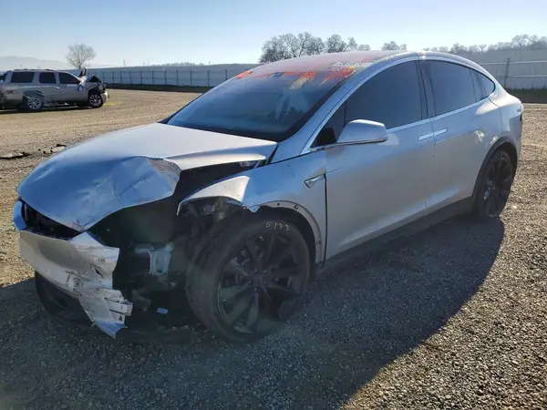5YJXCAE20GF016670 2016 TESLA MODEL X - Image 1
