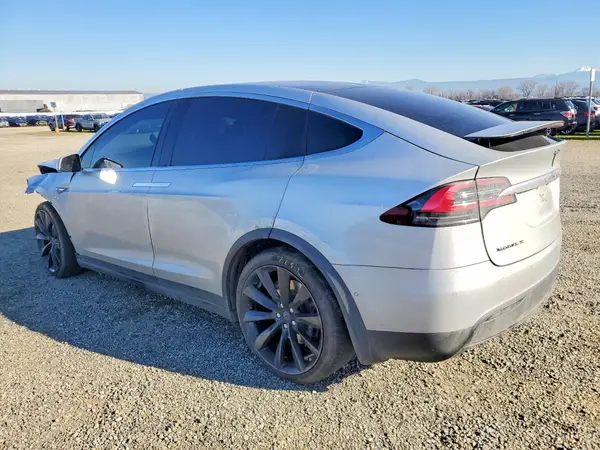 5YJXCAE20GF016670 2016 TESLA MODEL X - Image 2