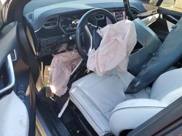 5YJXCAE20GF016670 2016 TESLA MODEL X - Image 8