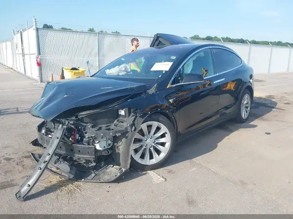 5YJXCAE20HF038248 2017 TESLA MODEL X - Image 2