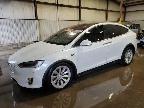 5YJXCAE20HF060329 2017 TESLA MODEL X - Image 1