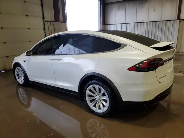 5YJXCAE20HF060329 2017 TESLA MODEL X - Image 2