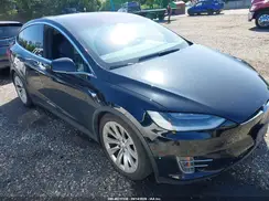5YJXCAE20JF088685 2018 TESLA MODEL X