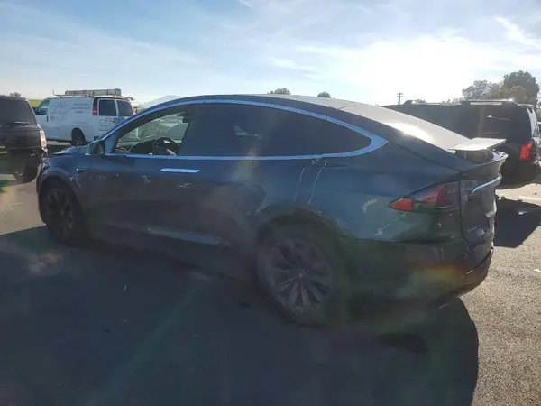 5YJXCAE20JF112922 2018 TESLA MODEL X - Image 2
