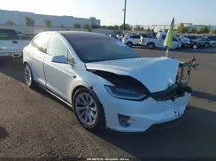 5YJXCAE20JF120938 2018 TESLA MODEL X