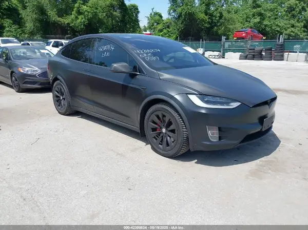 5YJXCAE20JF142289 2018 TESLA MODEL X - Image 1