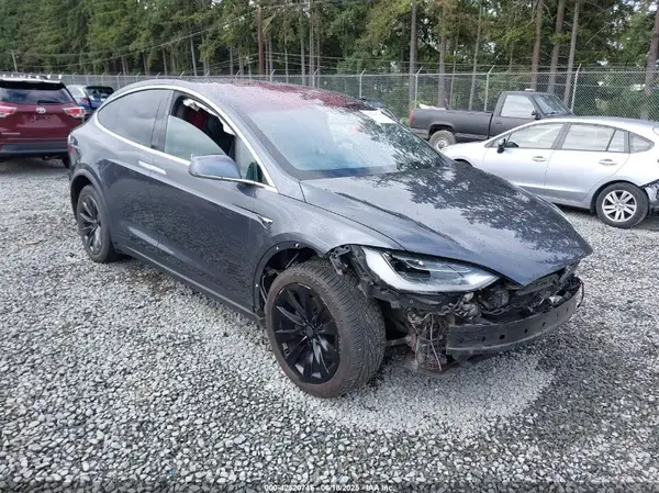 5YJXCAE20KF152371 2019 TESLA MODEL X - Image 1