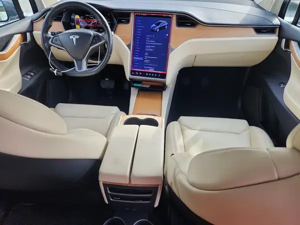 5YJXCAE20KF184656 2019 TESLA MODEL X - Image 8