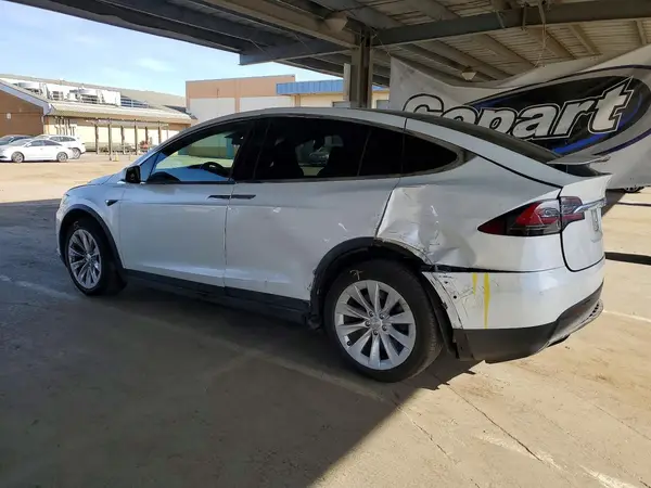 5YJXCAE20KF207269 2019 TESLA MODEL X - Image 2