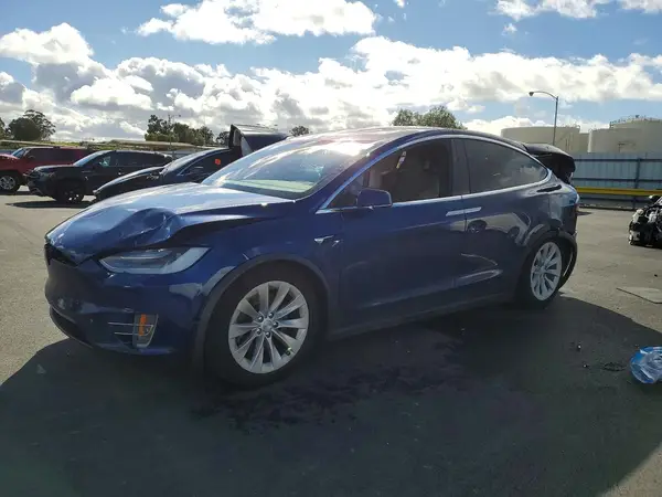 5YJXCAE20LF237566 2020 TESLA MODEL X - Image 1