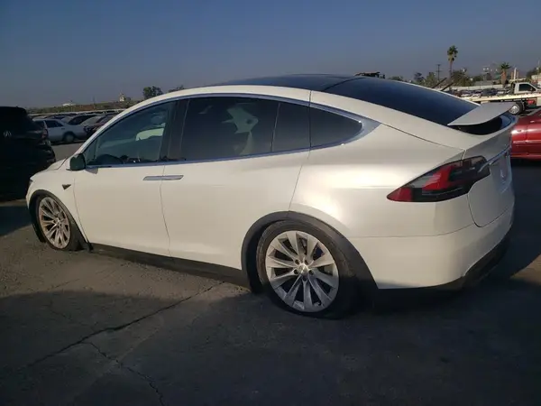 5YJXCAE20LF245781 2020 TESLA MODEL X - Image 2