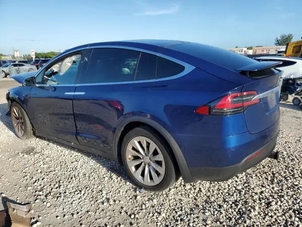 5YJXCAE20LF249961 2020 TESLA MODEL X - Image 2