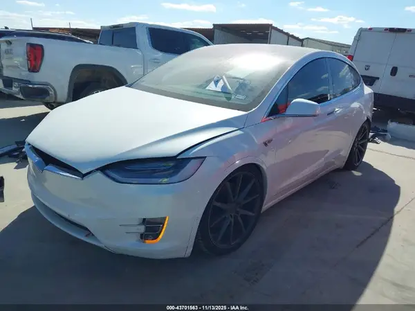 5YJXCAE21GF002129 2016 TESLA MODEL X - Image 2