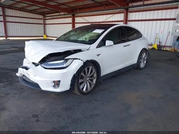 5YJXCAE21GF002194 2016 TESLA MODEL X - Image 2
