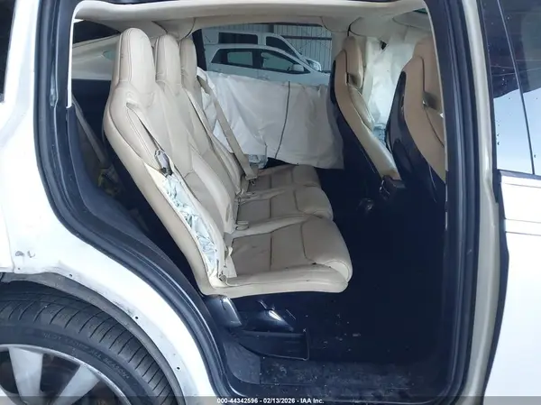 5YJXCAE21GF002194 2016 TESLA MODEL X - Image 8