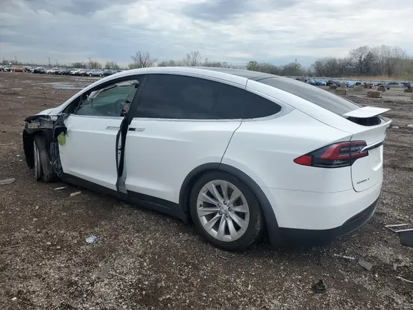 5YJXCAE21GF005838 2016 TESLA MODEL X - Image 2