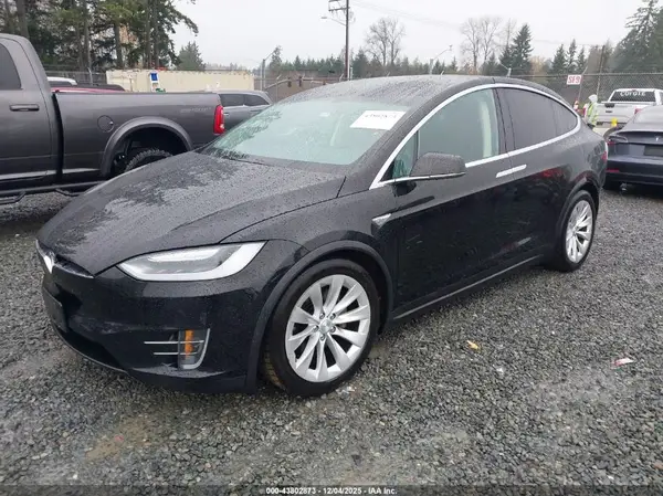 5YJXCAE21GF008741 2016 TESLA MODEL X - Image 2