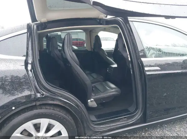 5YJXCAE21GF008741 2016 TESLA MODEL X - Image 8