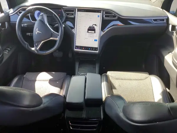 5YJXCAE21GF015625 2016 TESLA MODEL X - Image 8