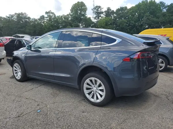 5YJXCAE21GF016161 2016 TESLA MODEL X - Image 2