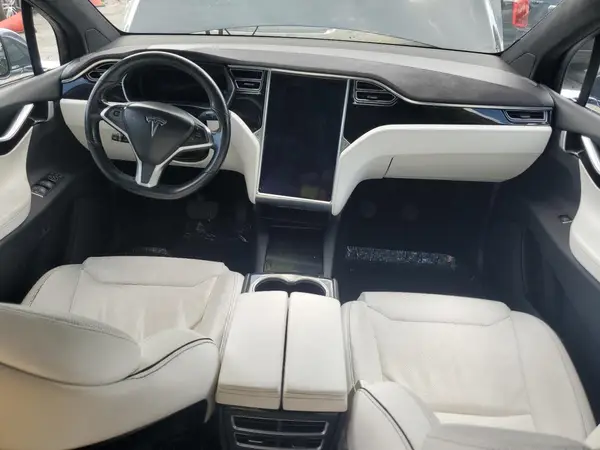5YJXCAE21GF016161 2016 TESLA MODEL X - Image 8