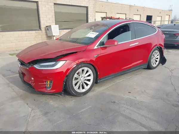 5YJXCAE21GF025023 2016 TESLA MODEL X - Image 2