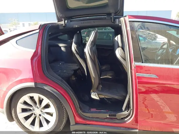 5YJXCAE21GF025023 2016 TESLA MODEL X - Image 8