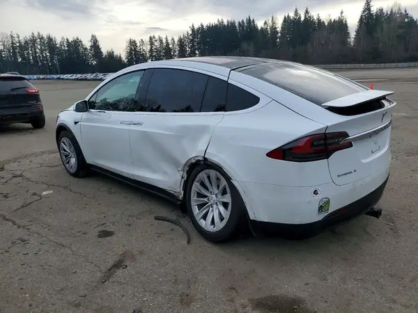 5YJXCAE21HF052319 2017 TESLA MODEL X - Image 2