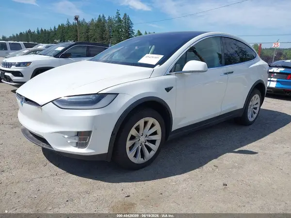 5YJXCAE21HF055379 2017 TESLA MODEL X - Image 2