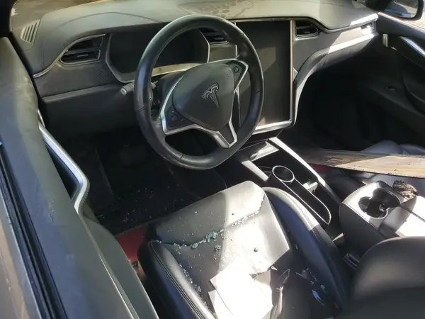5YJXCAE21HF058122 2017 TESLA MODEL X - Image 8