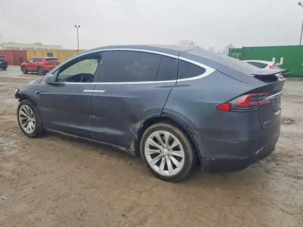 5YJXCAE21HF058220 2017 TESLA MODEL X - Image 2